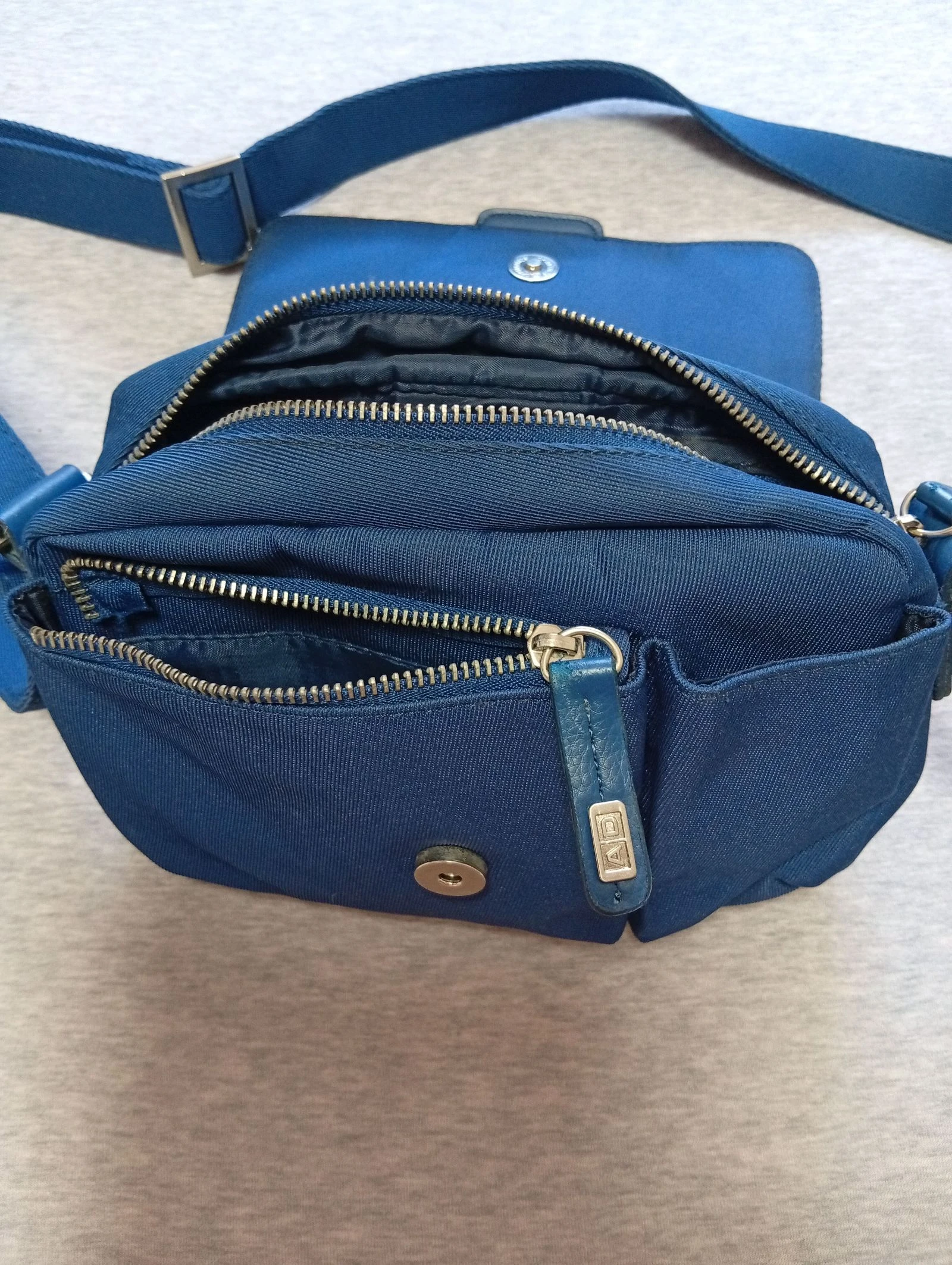Bolsa transversal Adolfo Domínguez – photo 9